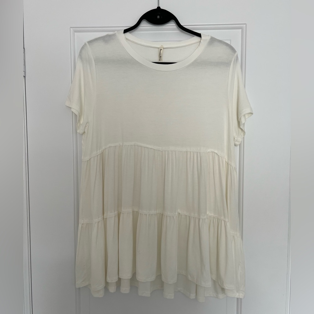 BEESON RIVER Size XL Maternity Top with Ruffle Design and Lots of Stretch